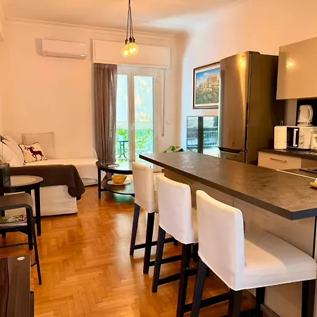 Amazing Apartment 2 Min To Acropolis-3